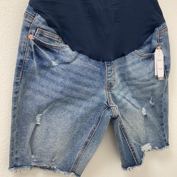 Maternity Bermuda Jean Short NWT - Picture 2 of 8